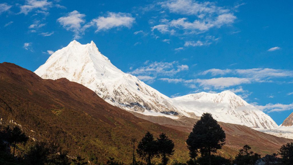 Manaslu Round Trek