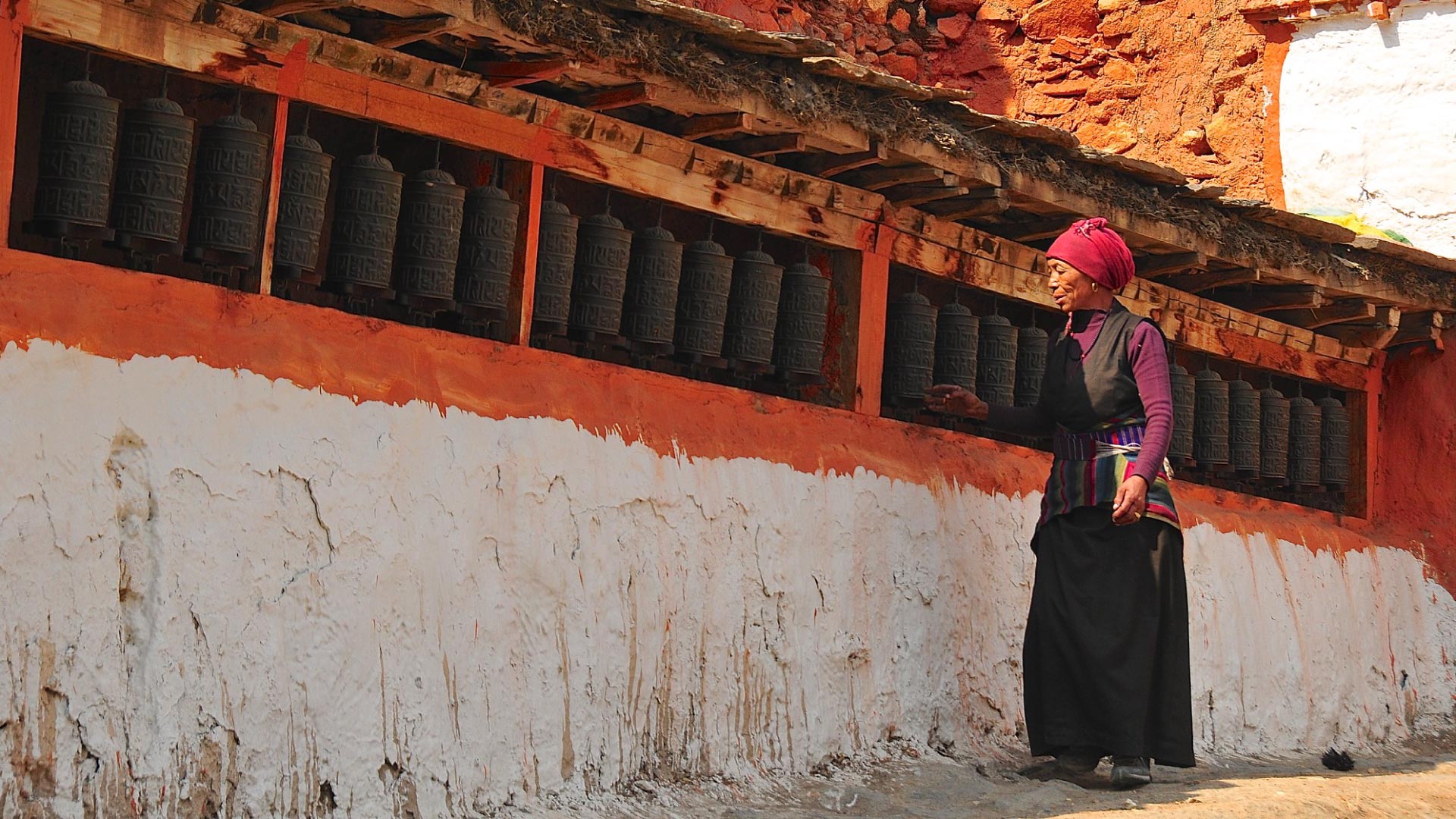 Upper Mustang Trek – Explore the Hidden Kingdom of Lo